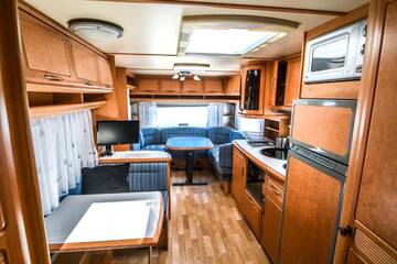 Фото номера Дом-фургон Кемпинги Camping Molo Surf SPOT г. Ястарня 3