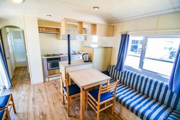 Фото номера Передвижной дом Кемпинги Camping Molo Surf SPOT г. Ястарня 8