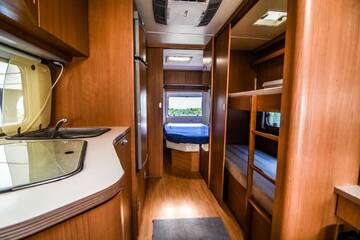 Фото номера Дом-фургон Кемпинги Camping Molo Surf SPOT г. Ястарня 4