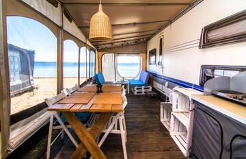 Фото номера Дом-фургон Кемпинги Camping Molo Surf SPOT г. Ястарня 3