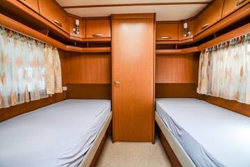 Фото номера Дом-фургон Кемпинги Camping Molo Surf SPOT г. Ястарня 5