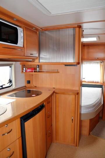 Фото номера Дом-фургон Кемпинги Camping Molo Surf SPOT г. Ястарня 6