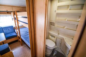 Фото номера Дом-фургон Кемпинги Camping Molo Surf SPOT г. Ястарня 7