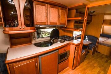 Фото номера Дом-фургон Кемпинги Camping Molo Surf SPOT г. Ястарня 4